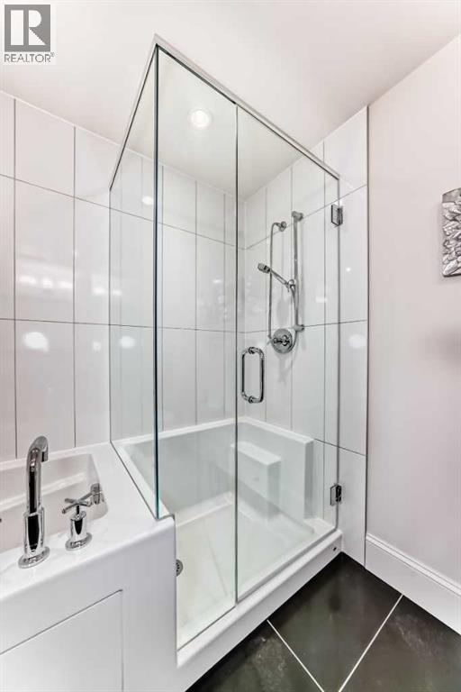 Single Family House for Sale in   Quarry Way SE Douglasdale/Glen Calgary 