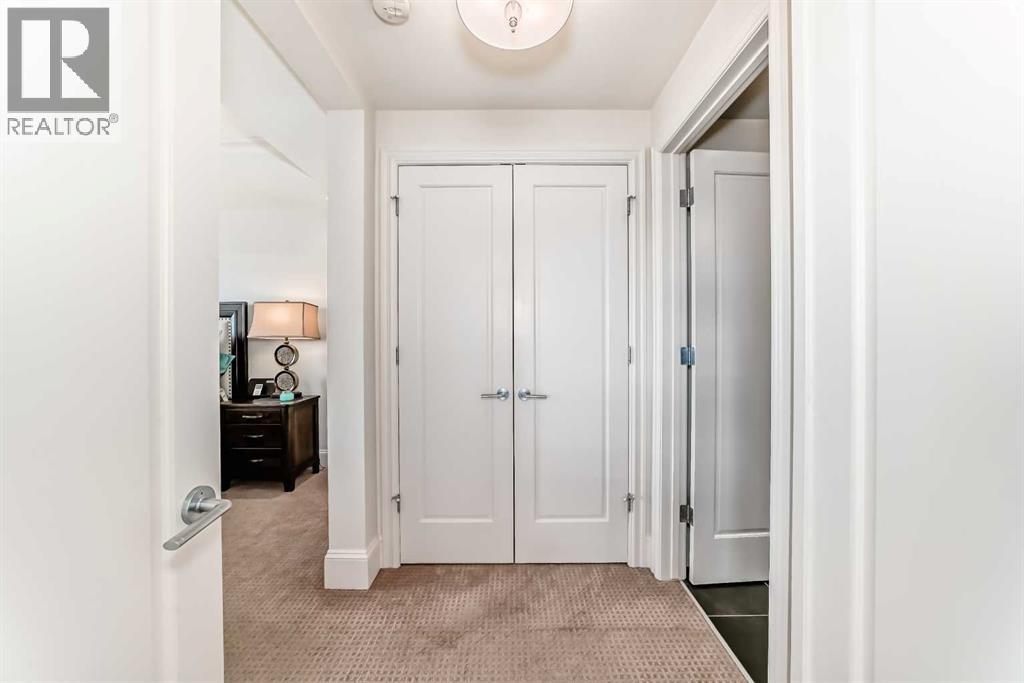 Single Family House for Sale in   Quarry Way SE Douglasdale/Glen Calgary 