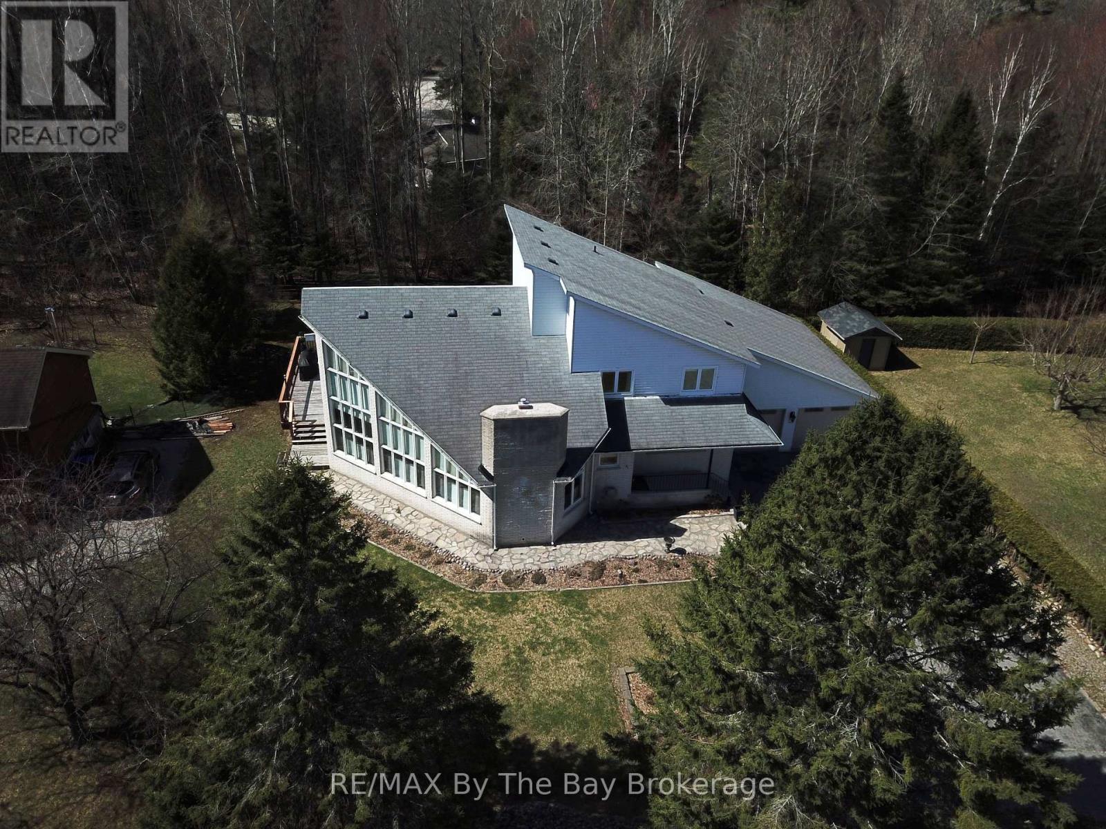 32 BRIDLEWOOD CRESCENT, Wasaga Beach, Ontario