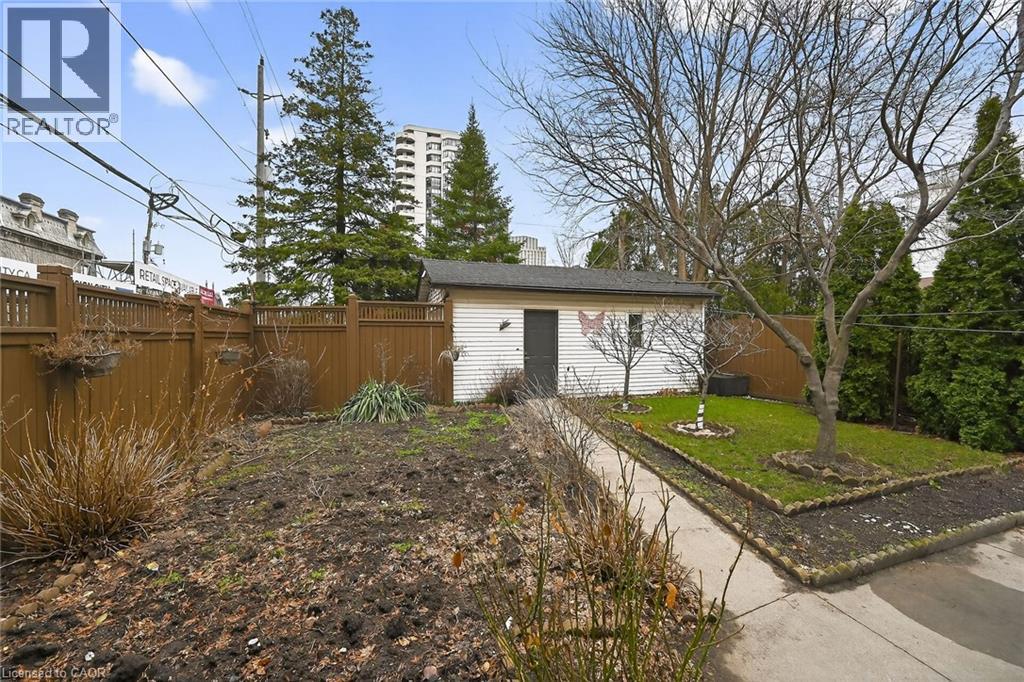 144 HUNTER STREET W - 3