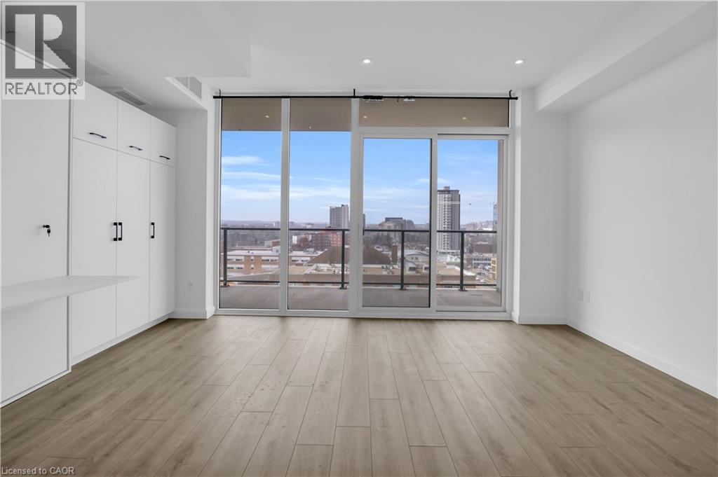 #1011 741 KING STREET - 10