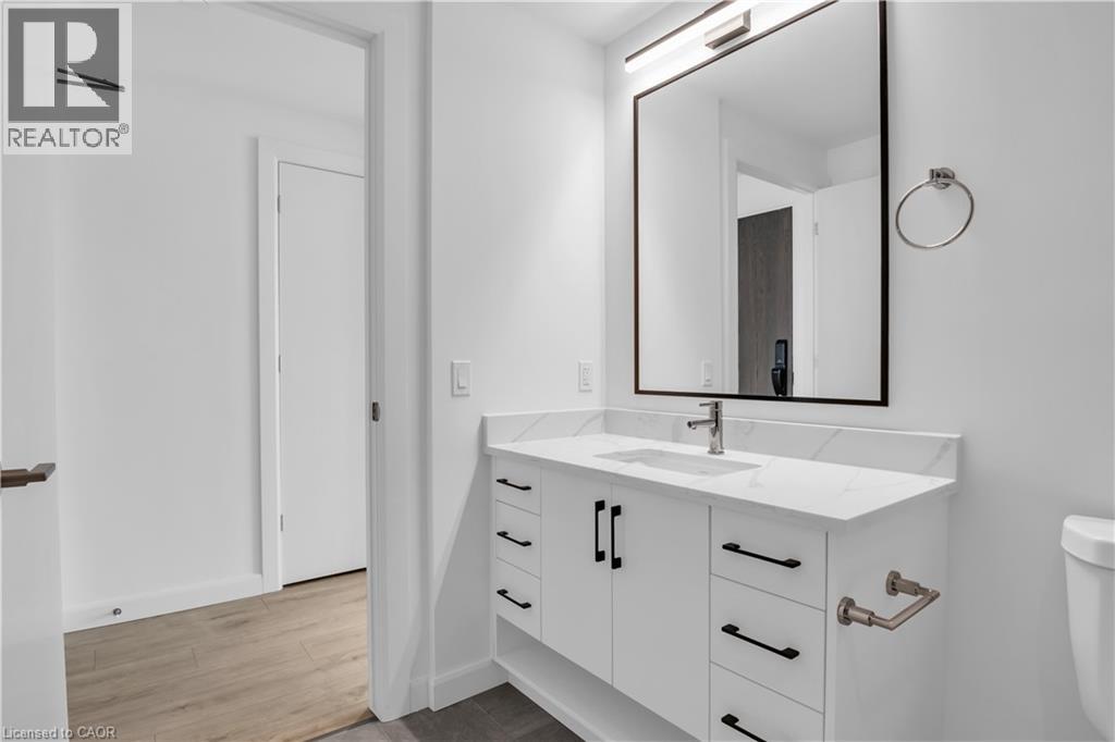 #1011 741 KING STREET - 19