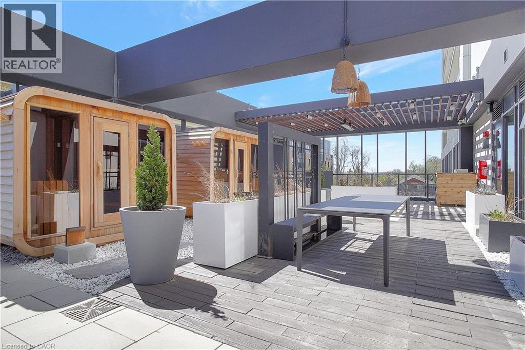 #1011 741 KING STREET - 22