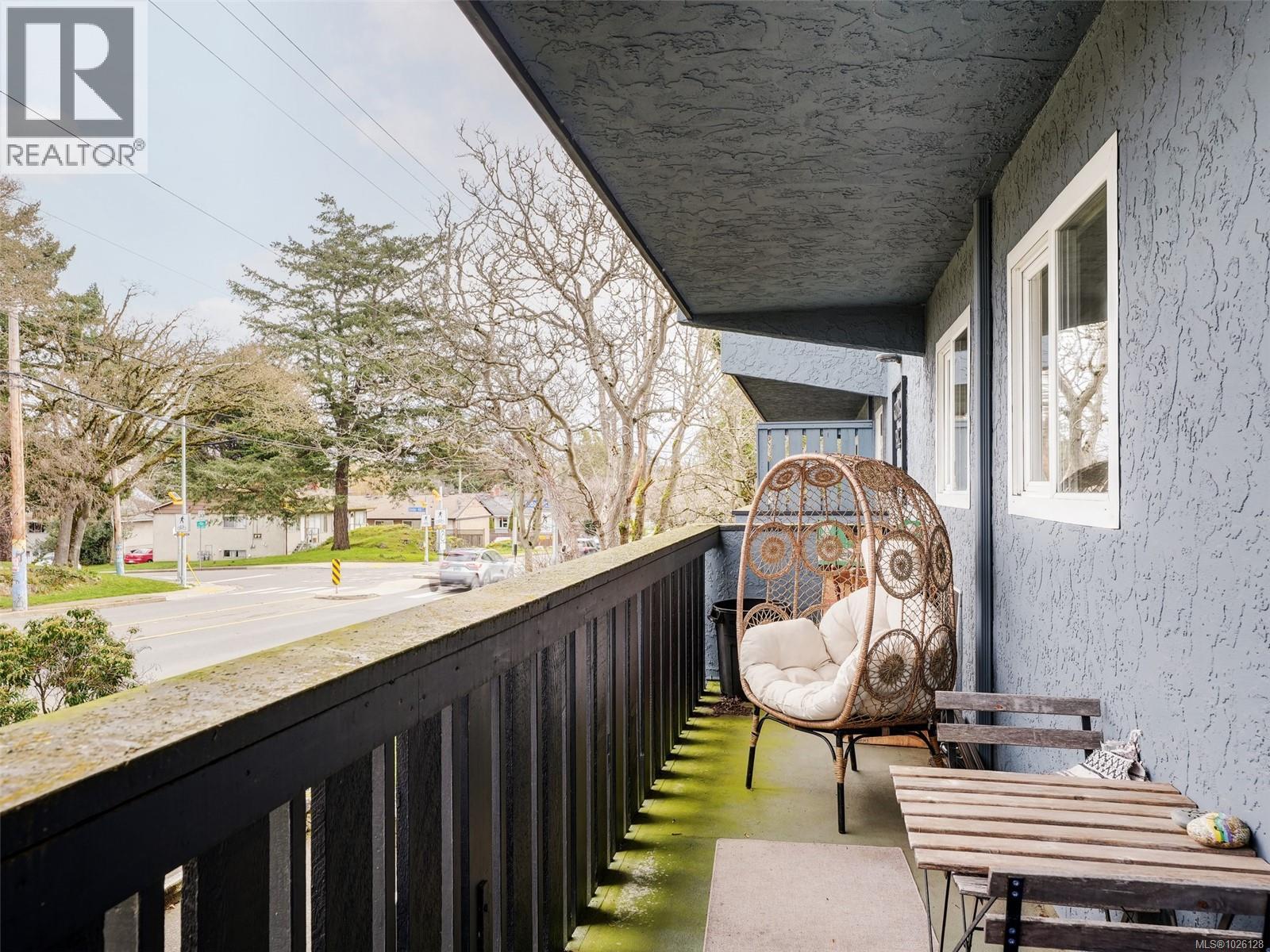 #201 1215 BAY ST - 26