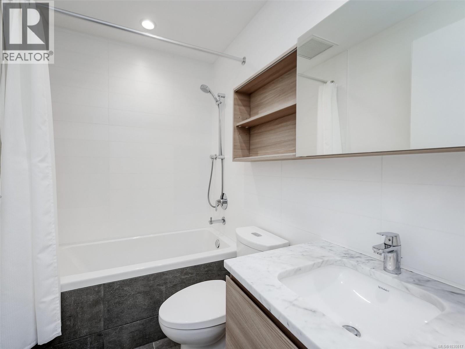 807 60 Saghalie Road, Victoria