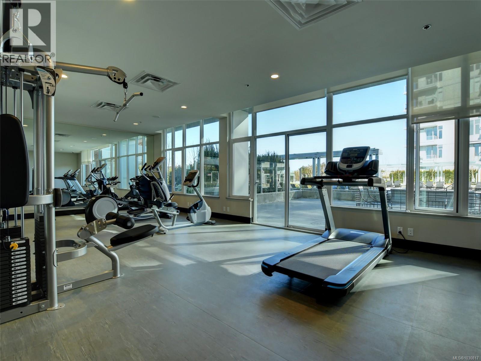 #807 60 Saghalie Rd - 27