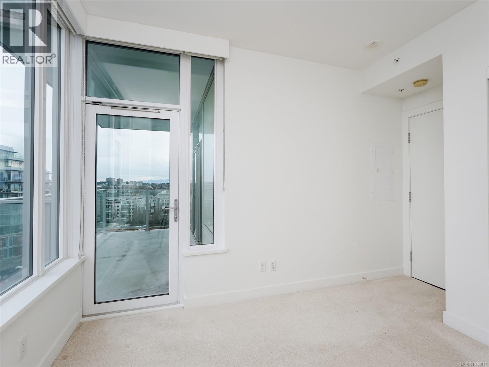#807 60 Saghalie Rd - 25
