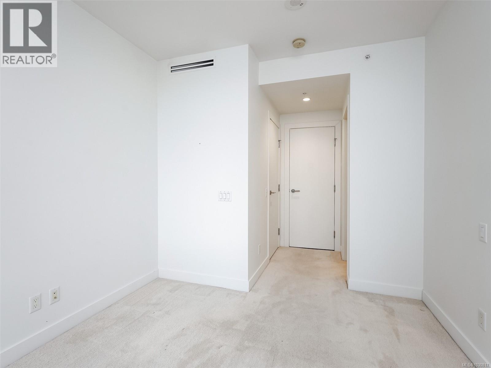 #807 60 Saghalie Rd - 19