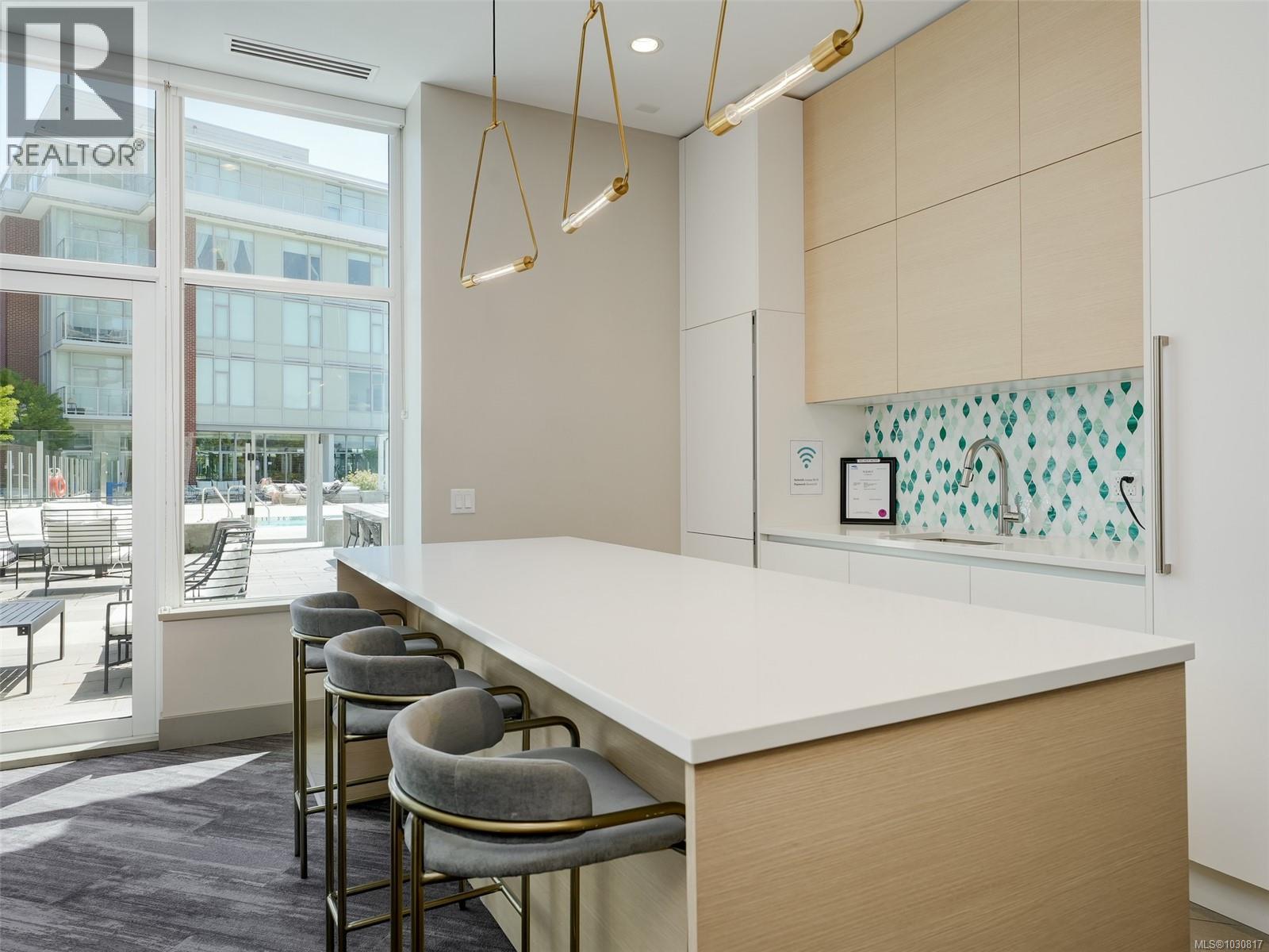 807 60 Saghalie Road, Victoria