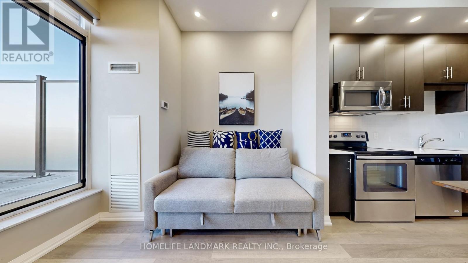 #807 9506 MARKHAM ROAD - 10