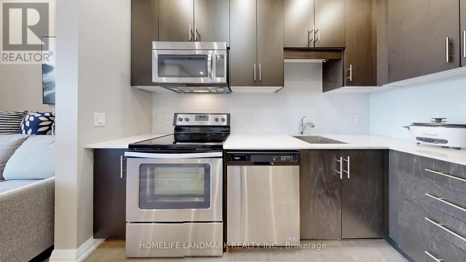 #807 9506 MARKHAM ROAD - 16