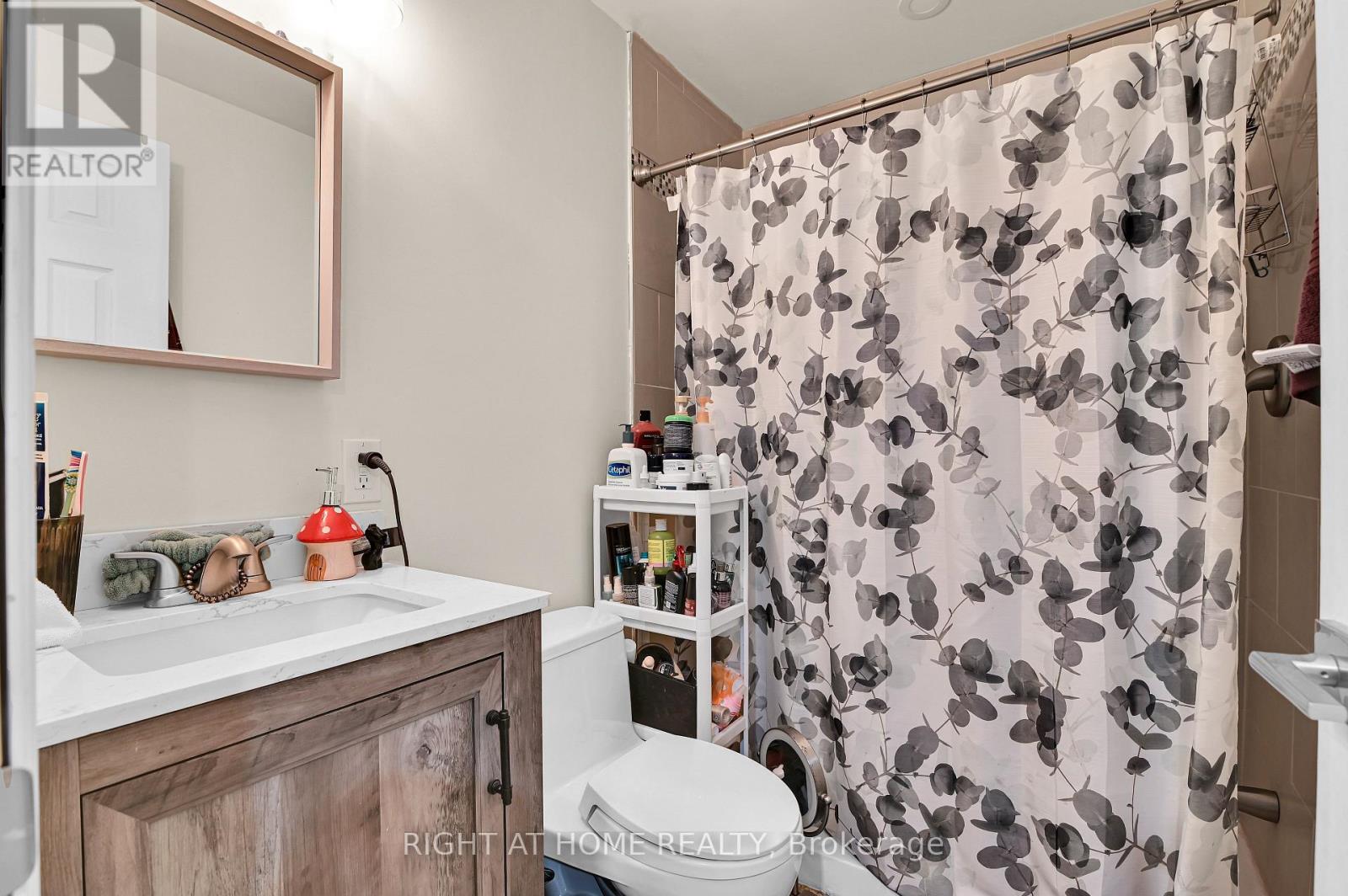 95 TEMPLETON STREET - 27