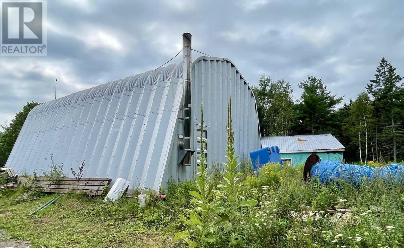 144 BRODERICK ROAD - 21