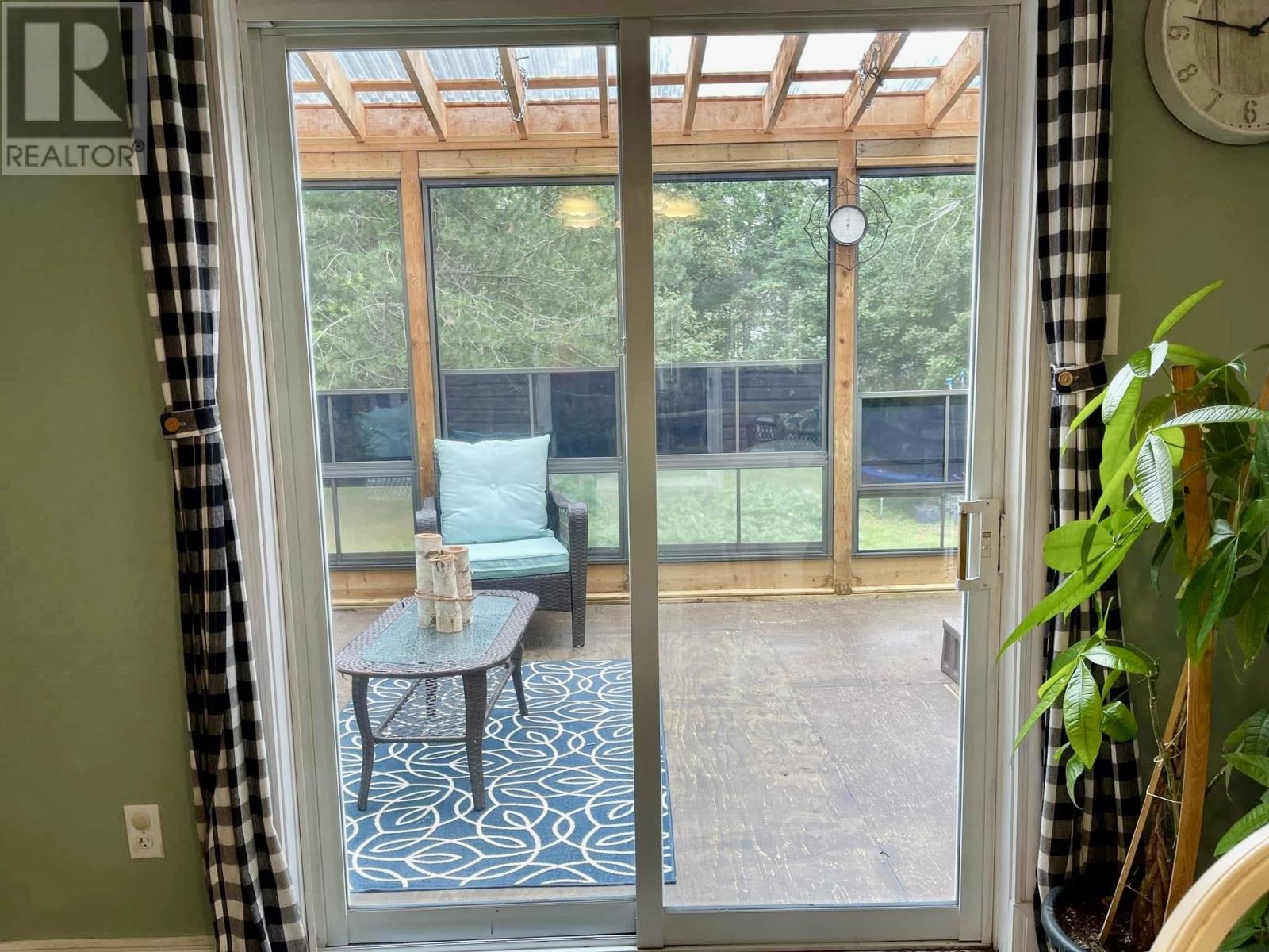 144 BRODERICK ROAD - 5