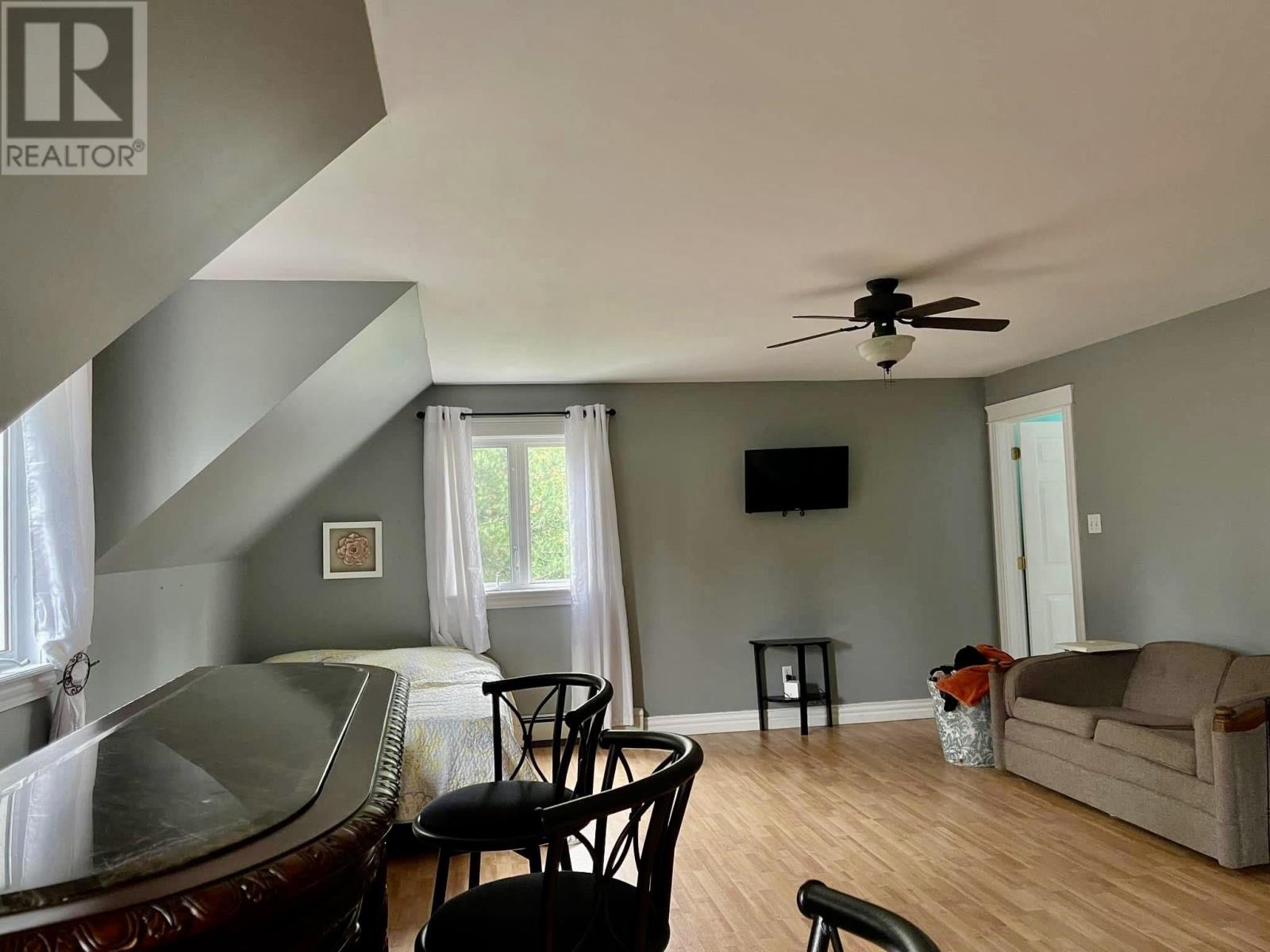 144 Broderick Road - 8