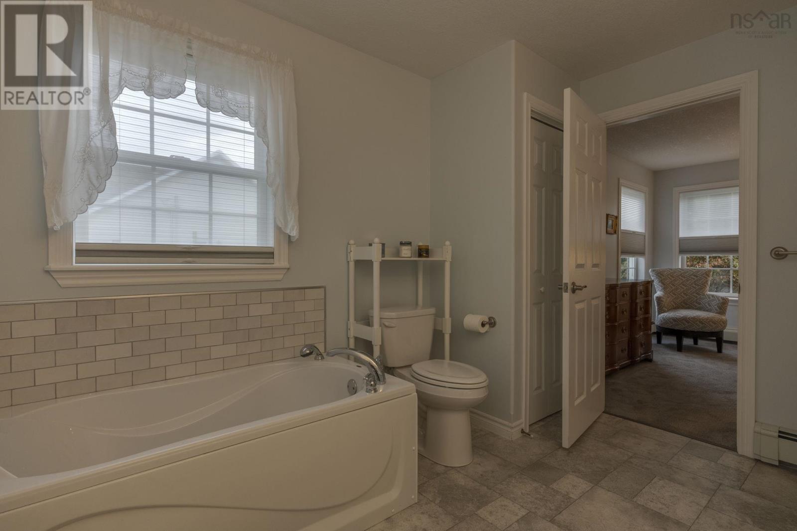 Property 33 of 49 of 73 Gravenstein Drive