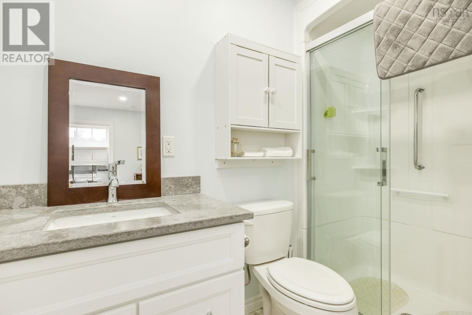 Property 28 of 49 of 73 Gravenstein Drive