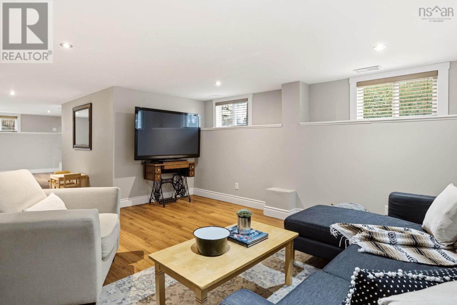 Property 22 of 33 of 11 Ernest Avenue