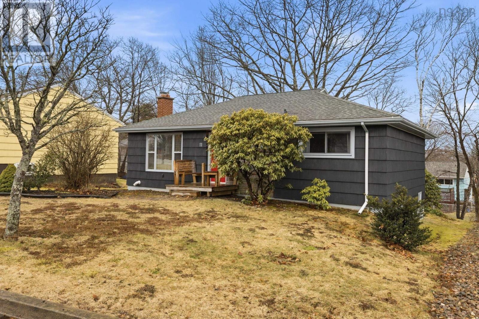 Property 30 of 33 of 11 Ernest Avenue