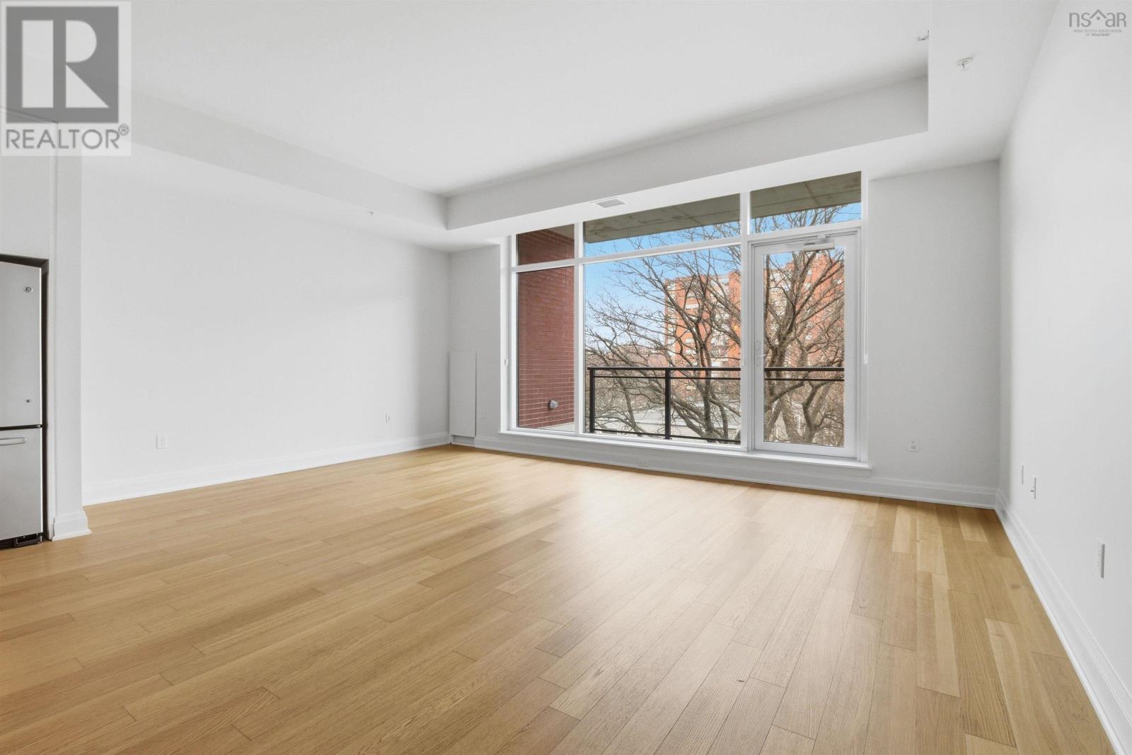 Property 13 of 40 of 305 25 Alderney Drive