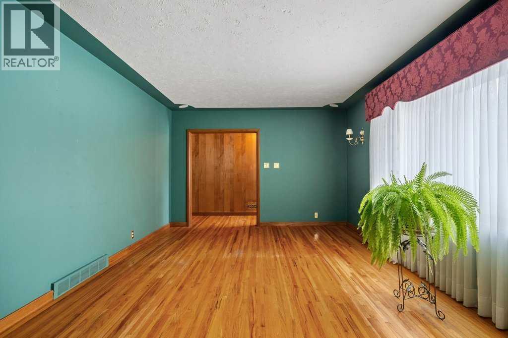 Single Family House Bungalow for Sale in   Street SW Spruce Cliff Calgary 