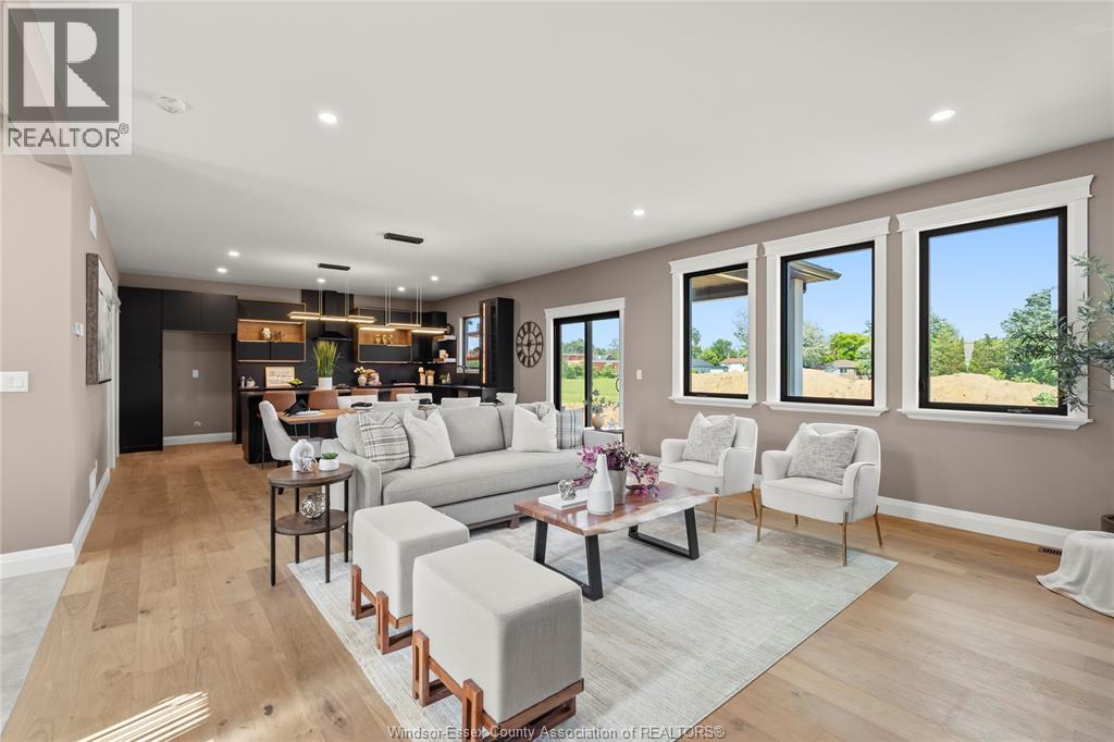 2572 MAYFAIR - 10