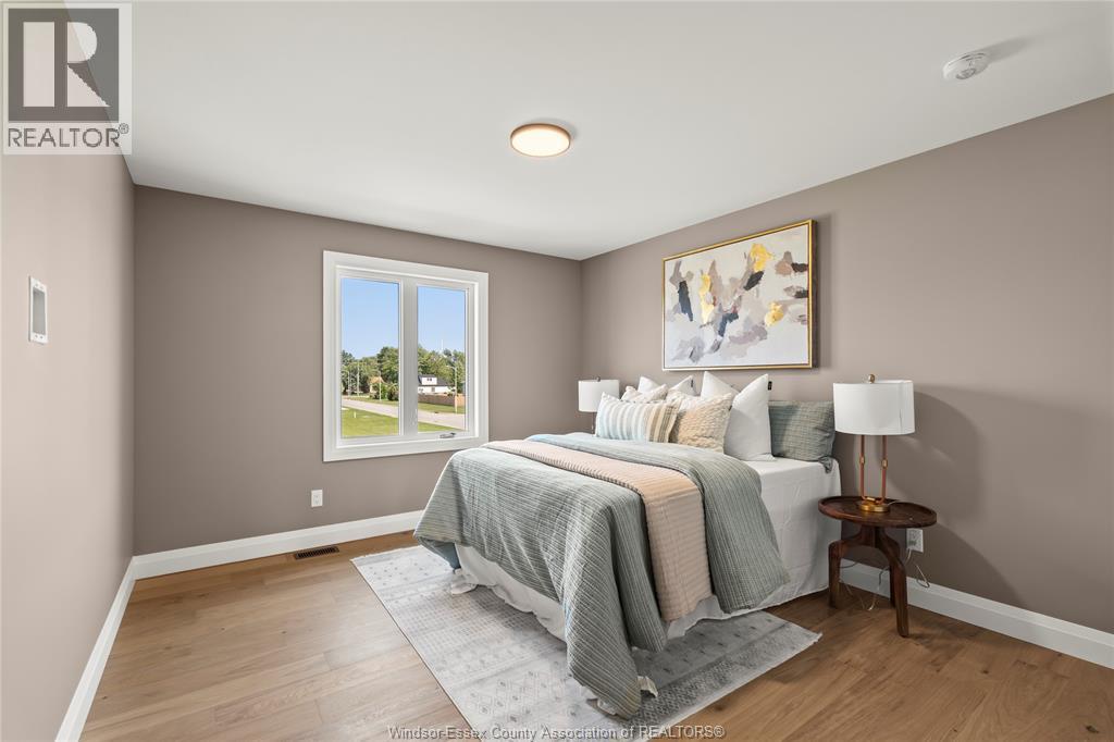 2572 MAYFAIR - 28