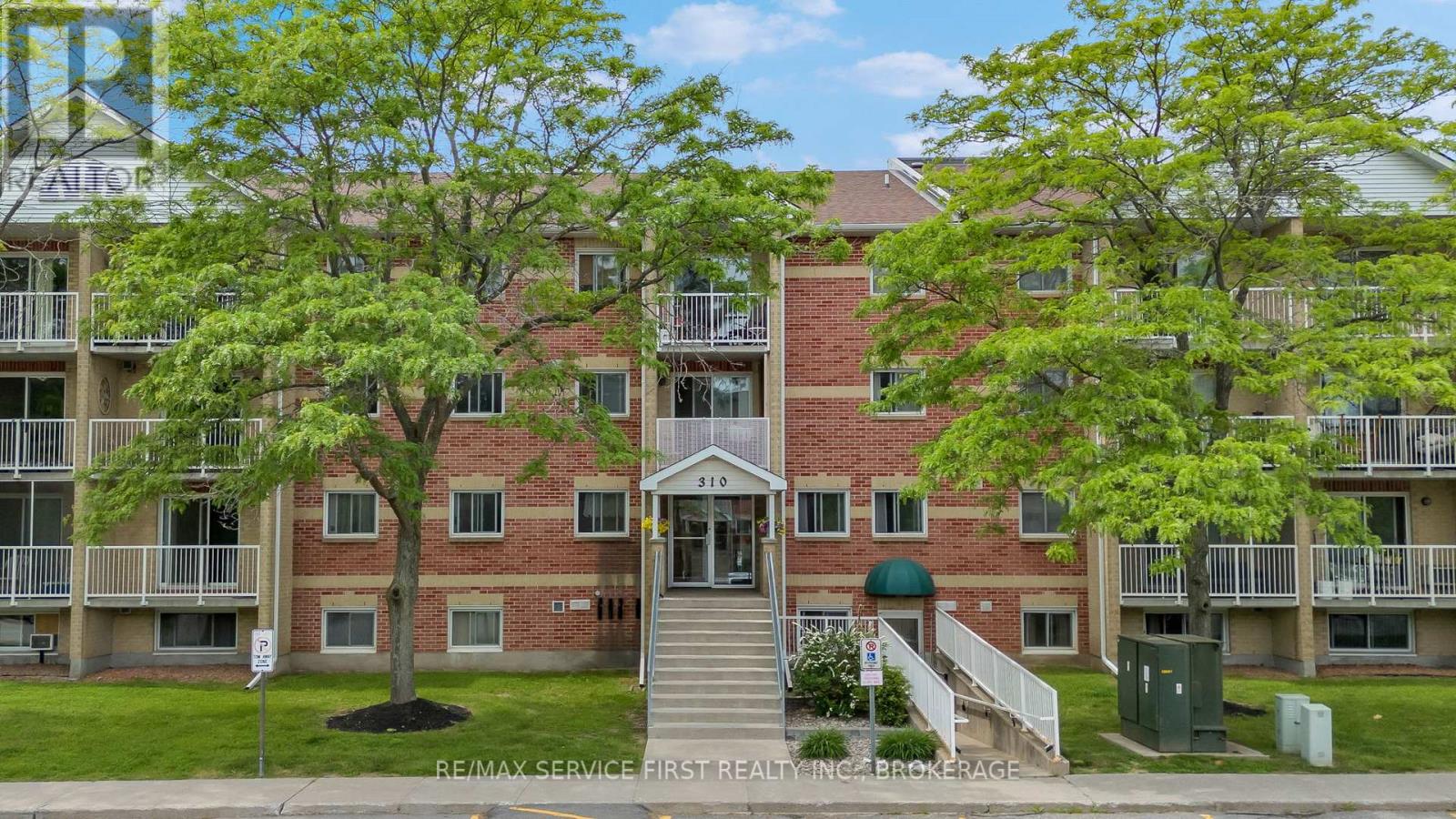 101 - 310 KINGSDALE AVENUE