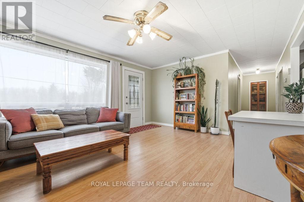 285 FOYMOUNT ROAD - 16