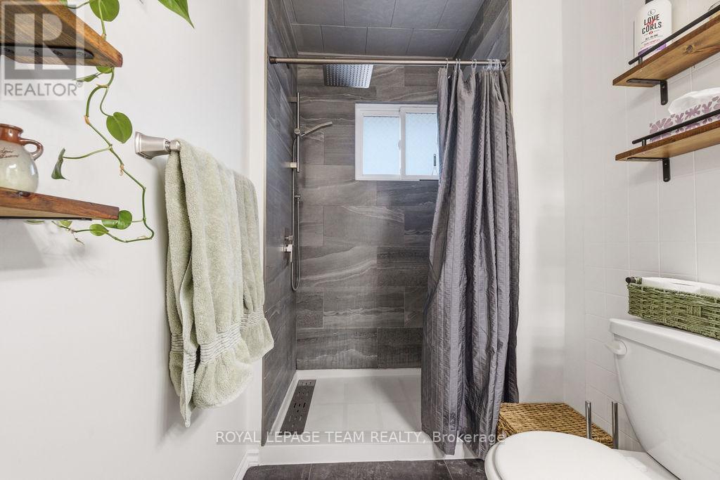 285 FOYMOUNT ROAD - 18