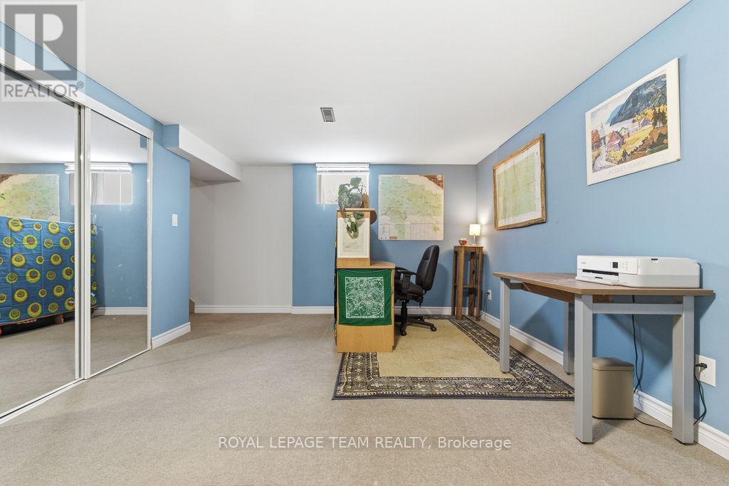 285 FOYMOUNT ROAD - 26