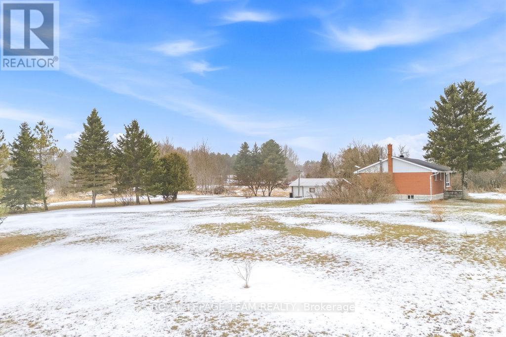285 FOYMOUNT ROAD - 30