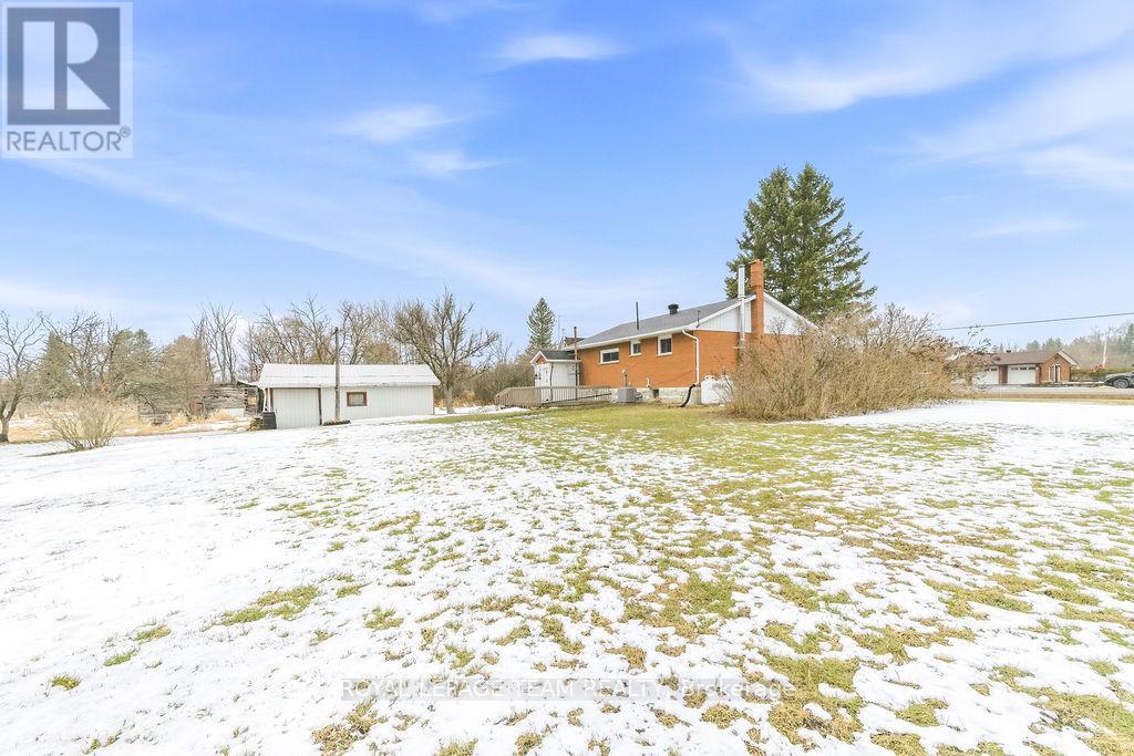 285 FOYMOUNT ROAD - 35