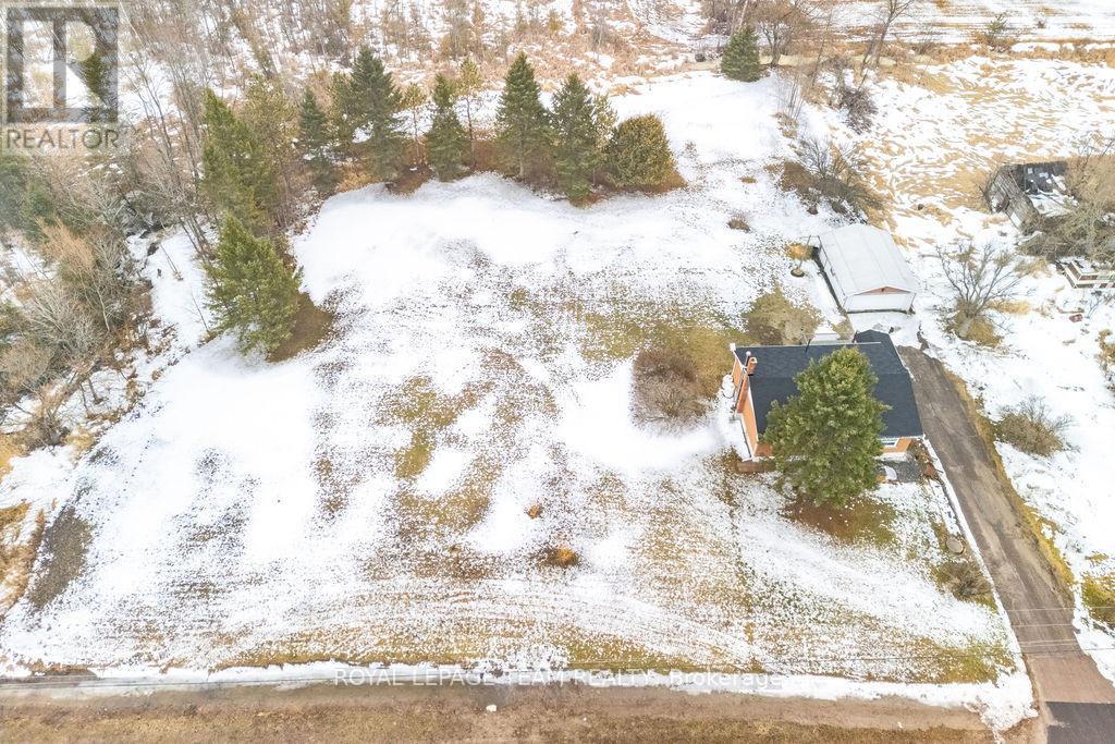 285 FOYMOUNT ROAD - 37