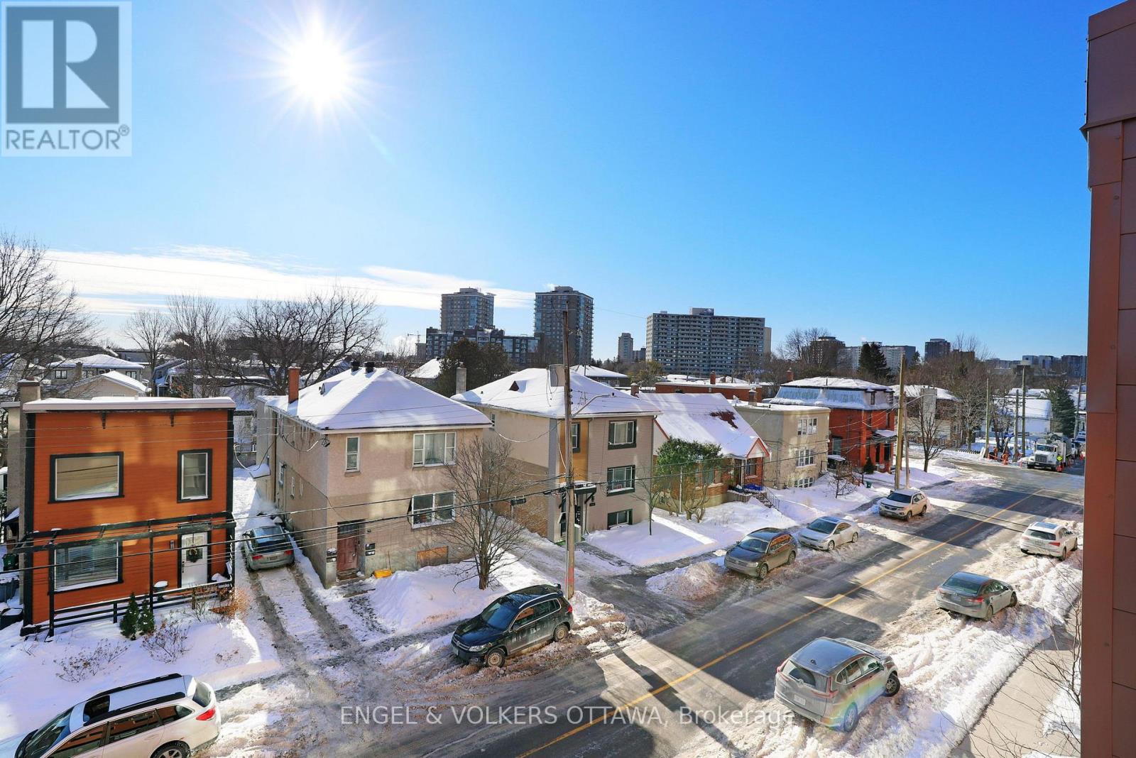 #308 135 BARRETTE STREET - 20