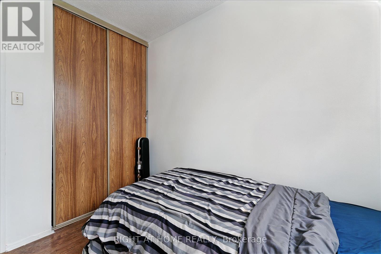 22 ALMOND LANE - 21