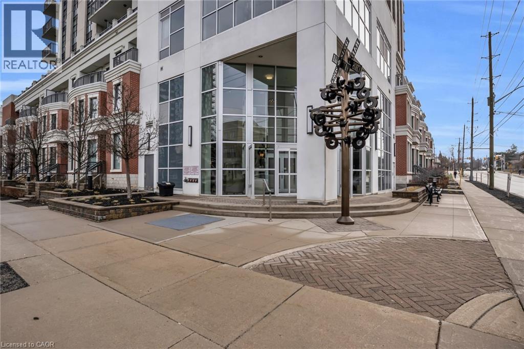 #904 144 PARK STREET - 6
