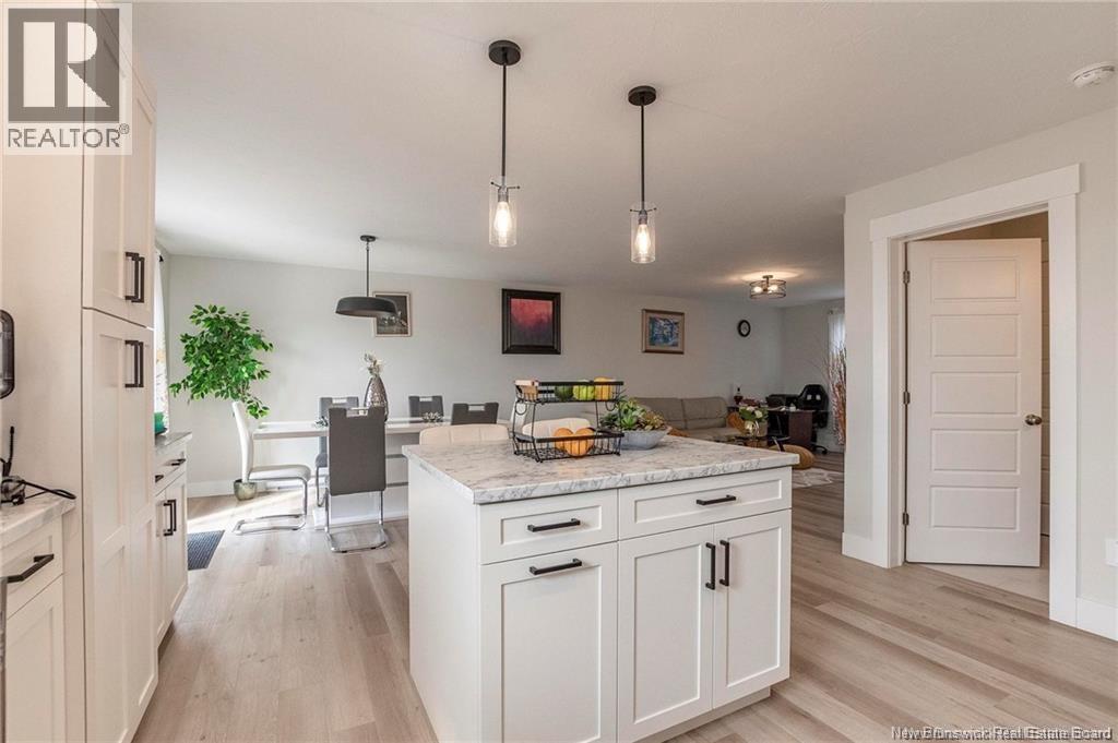 245 LORETTE - 12