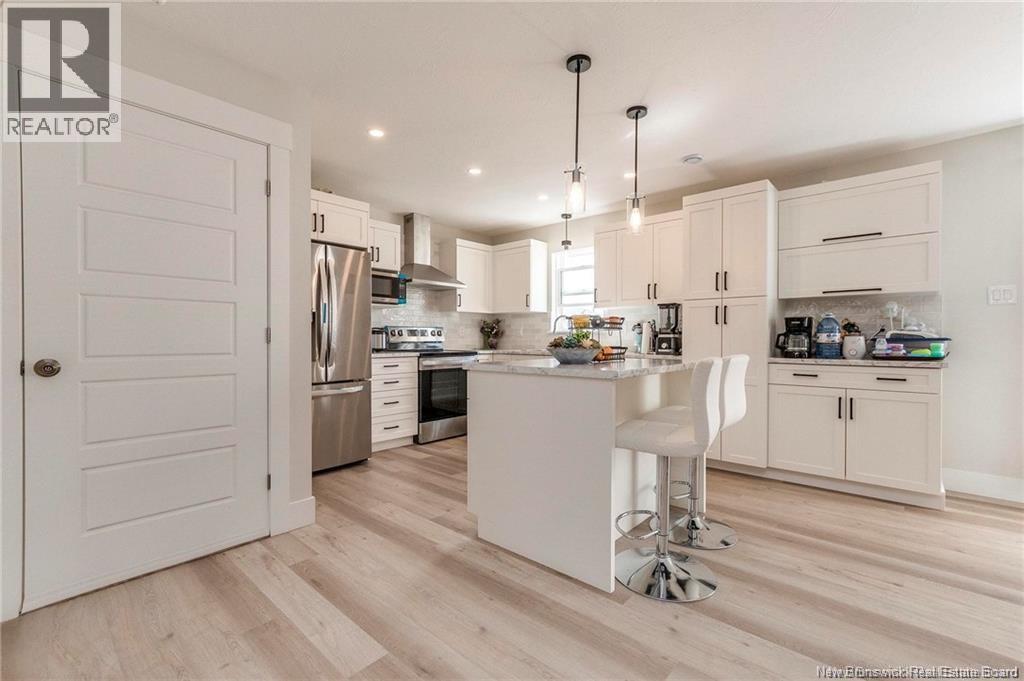 245 LORETTE - 16