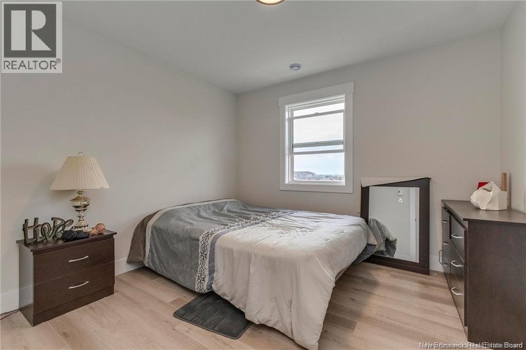 245 LORETTE - 22