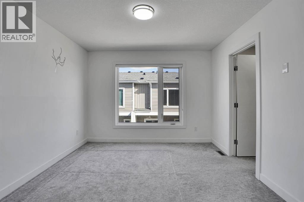 Single Family House for Sale in  Saddlepeace Crescent NE Saddle Ridge Calgary 