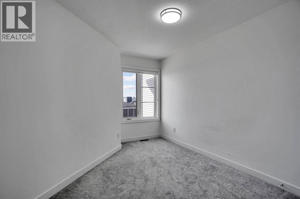 Single Family House for Sale in  Saddlepeace Crescent NE Saddle Ridge Calgary 