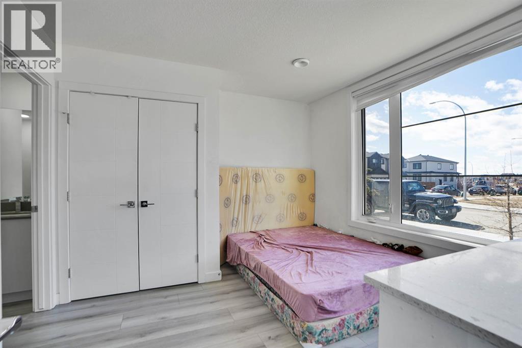 Single Family House for Sale in  Saddlepeace Crescent NE Saddle Ridge Calgary 