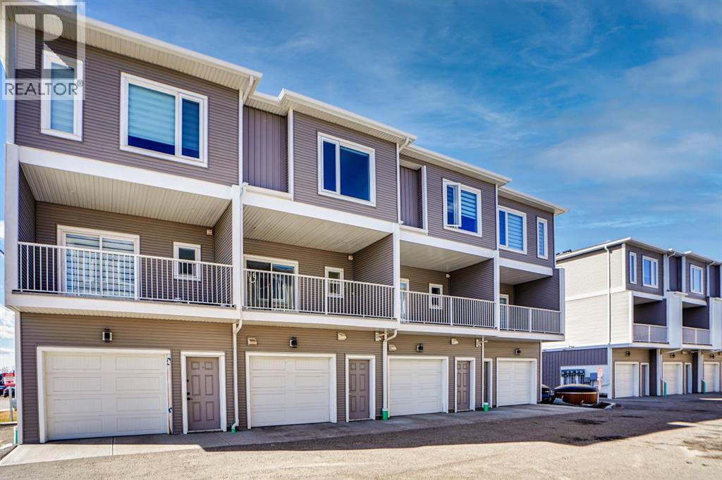 Single Family House for Sale in  Saddlepeace Crescent NE Saddle Ridge Calgary 