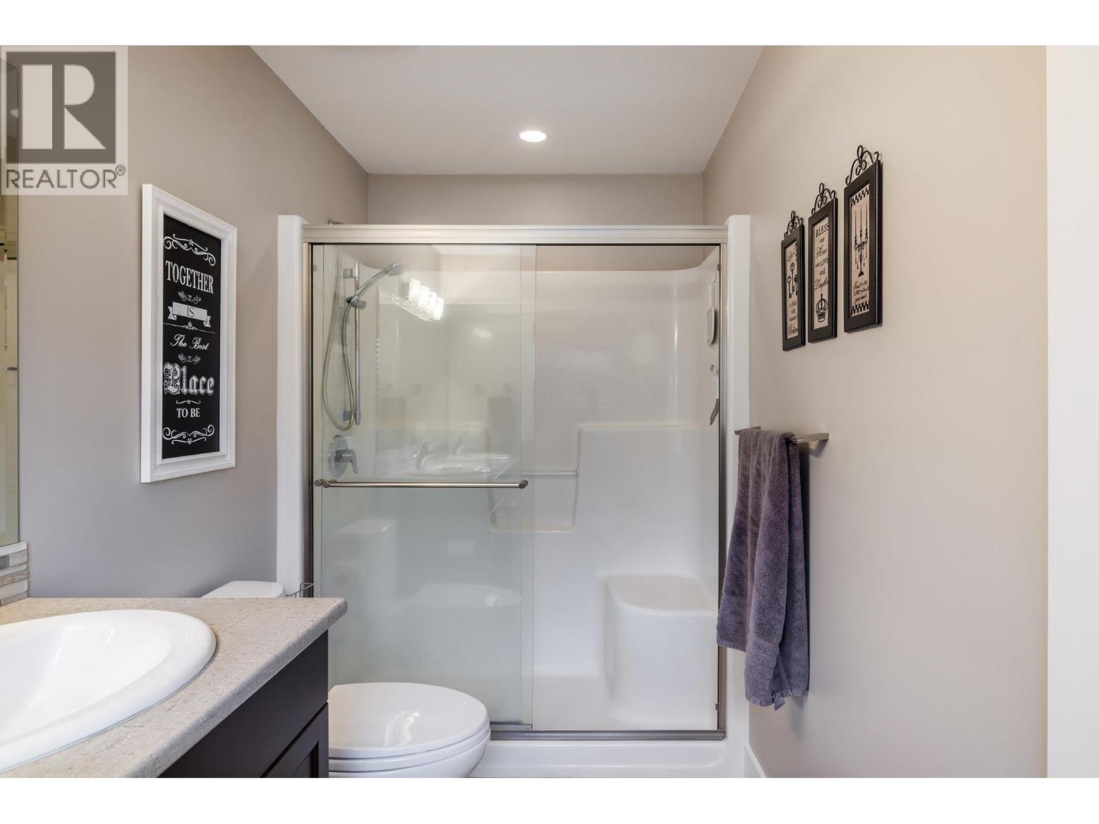 3042 Glenrosa Road, West Kelowna