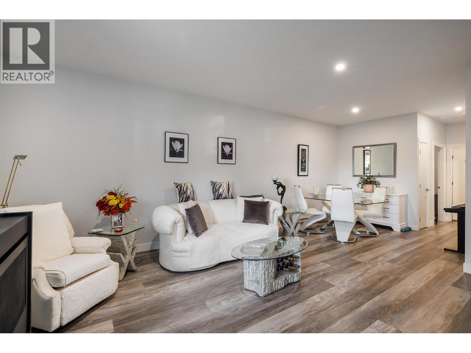 3042 Glenrosa Road, West Kelowna