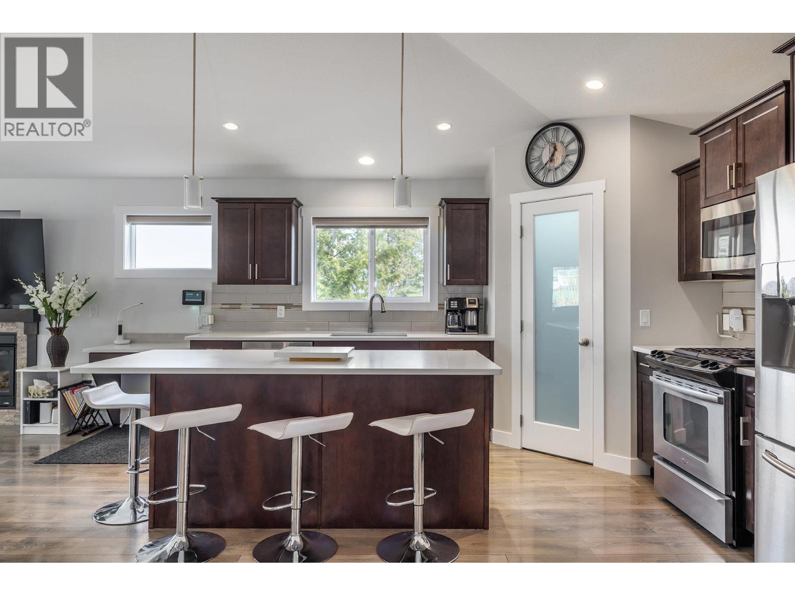 3042 Glenrosa Road, West Kelowna