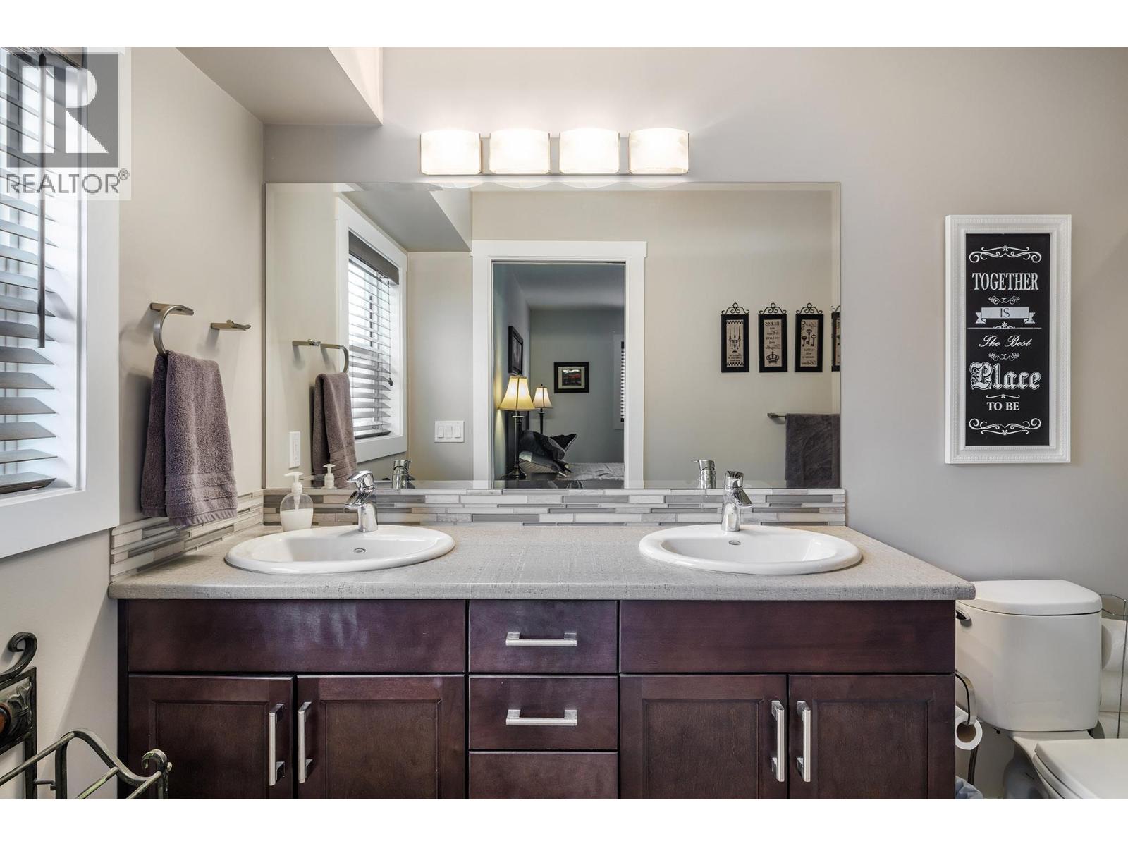 3042 Glenrosa Road, West Kelowna