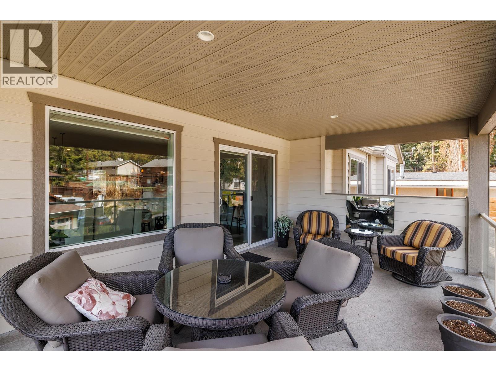 3042 Glenrosa Road, West Kelowna