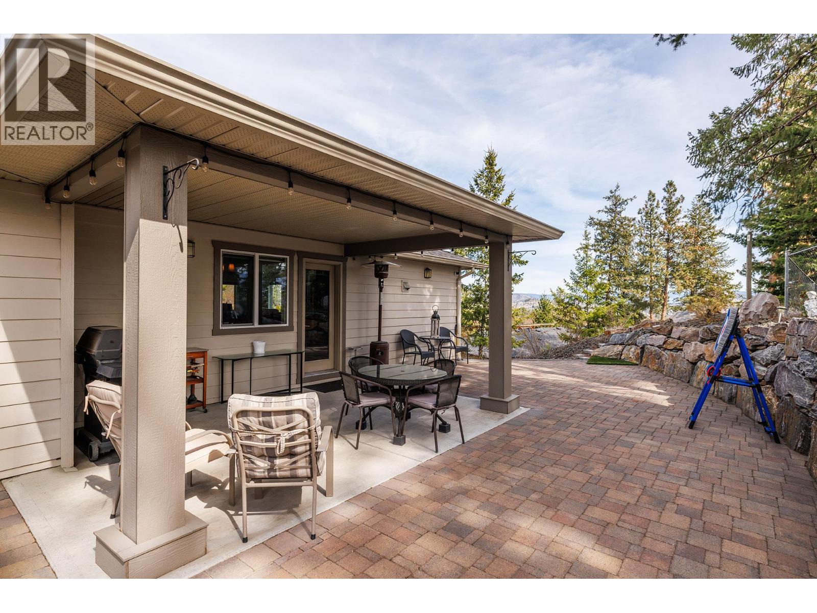 3042 Glenrosa Road, West Kelowna